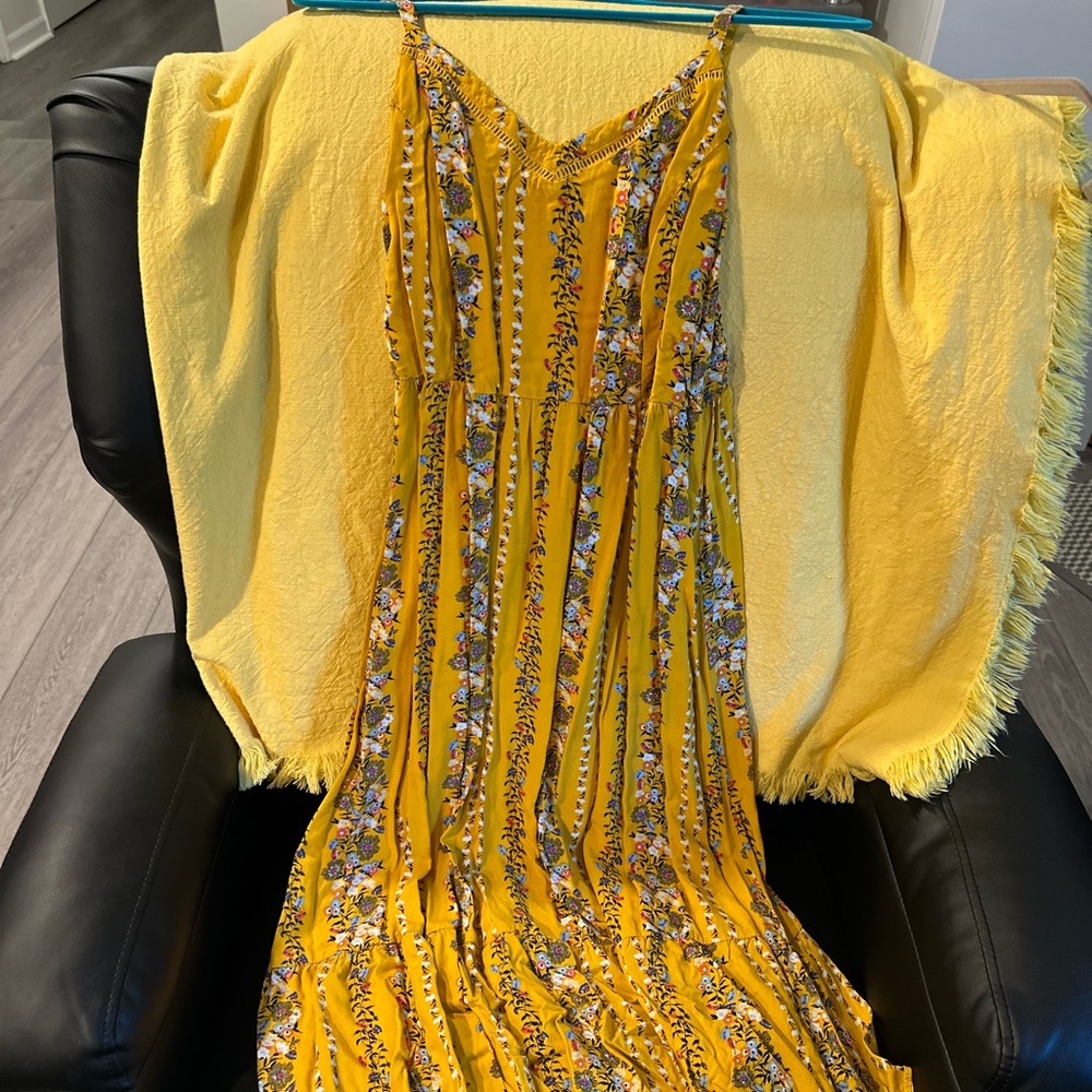 Old Navy Yellow Floral Maxi Dress